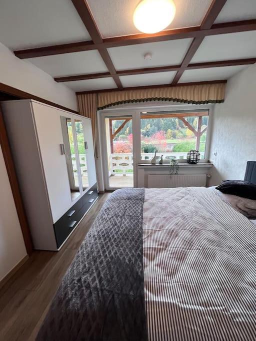 Modern Und Rustikal Mit Kamin Ferienwohnung Kohlert Bad Berleburg Luaran gambar